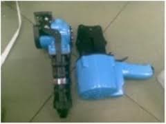 Máy siết đai bằng khí nén